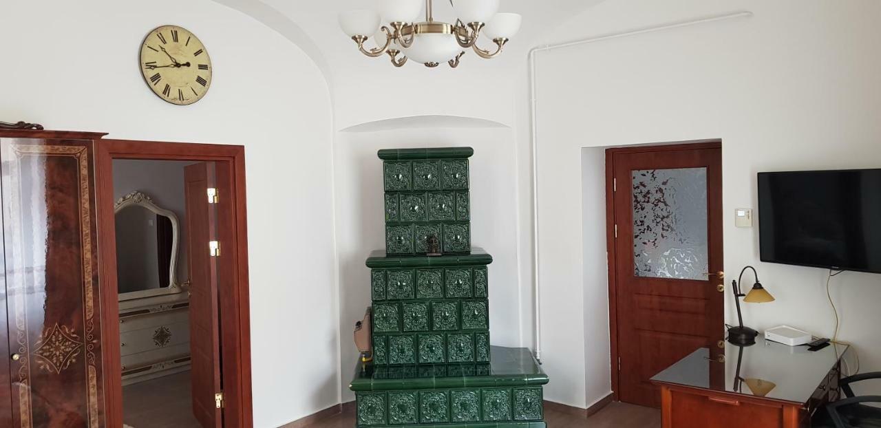 My-Lord Luxapartman Eger Exterior foto